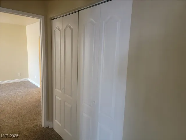 $1,600 | 2700 North Rainbow Boulevard, Unit 1002, Las Vegas, NV 89108