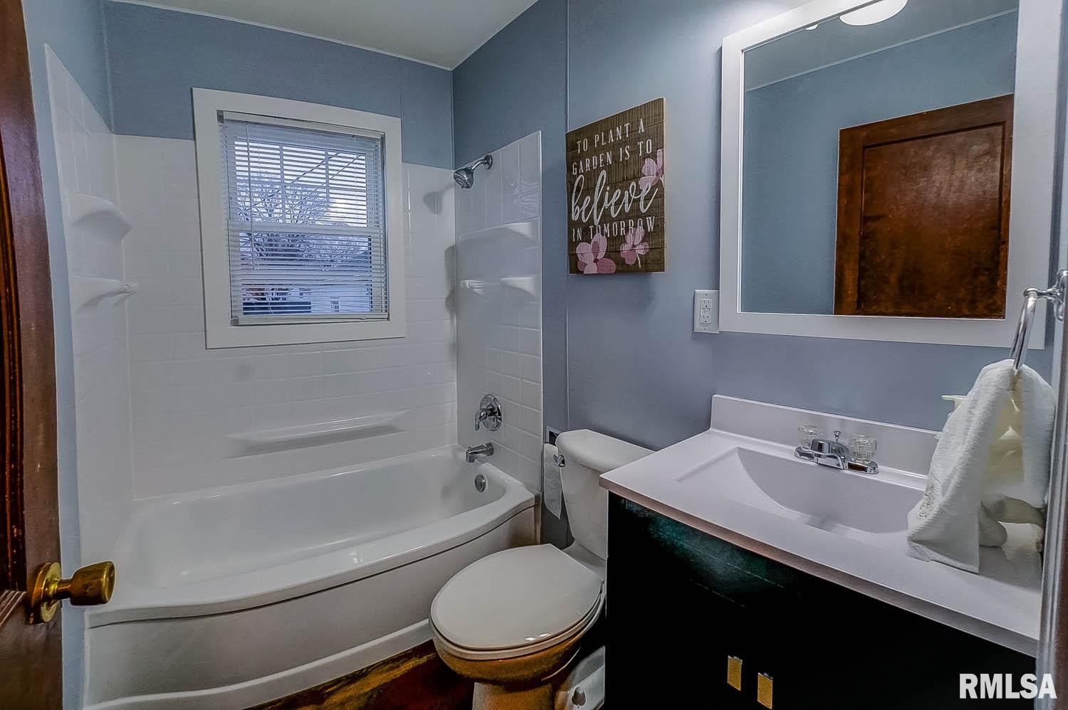 2036 North 20th Street Springfield, IL 62702 - Photo 11 of 37