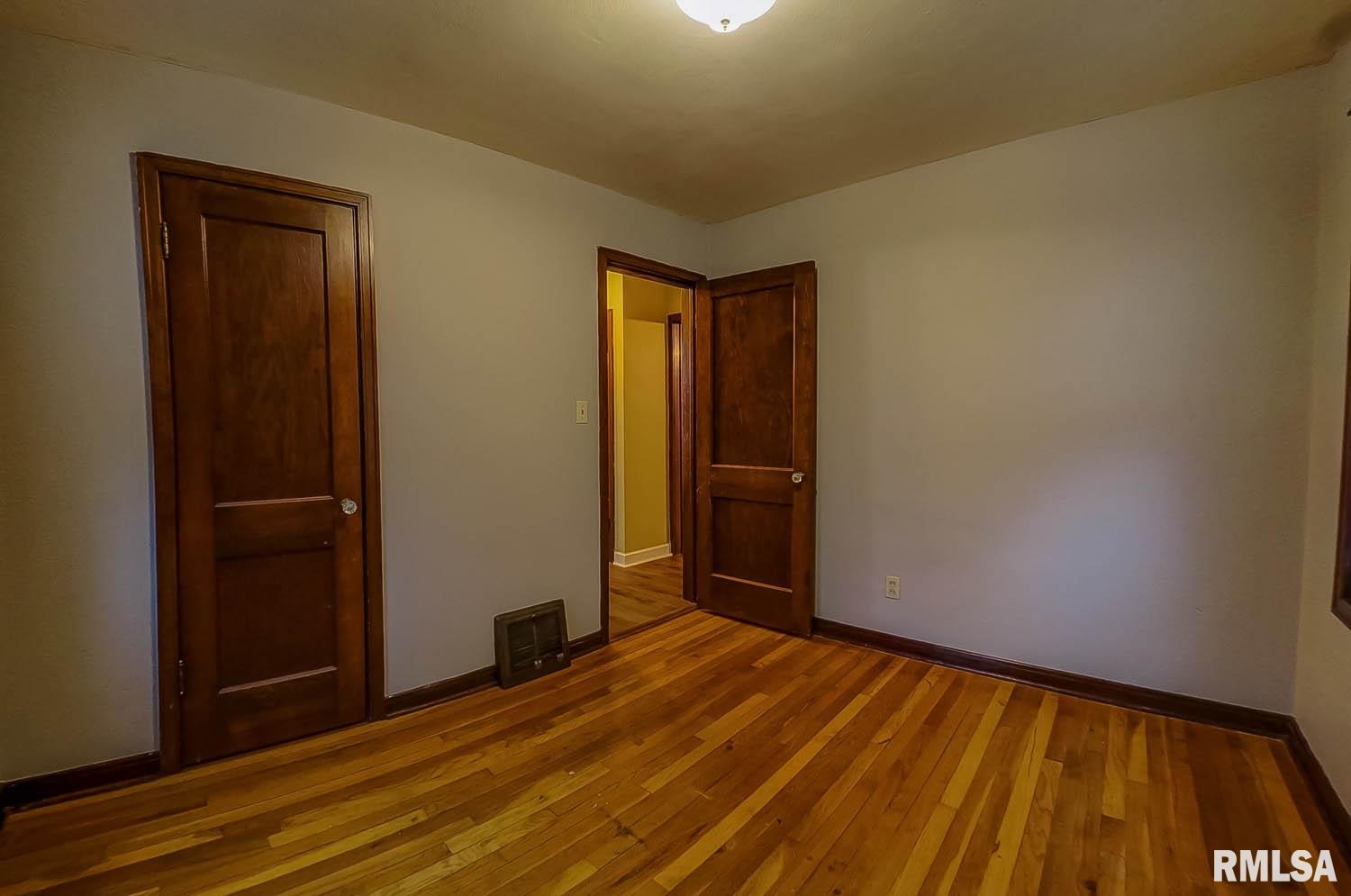 2036 North 20th Street Springfield, IL 62702 - Photo 14 of 37