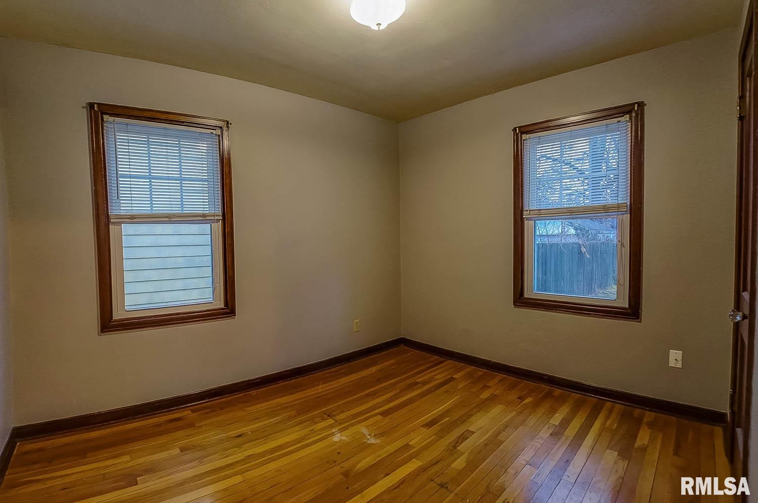 2036 North 20th Street Springfield, IL 62702 - Photo 15 of 37