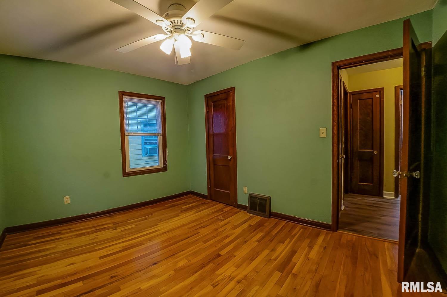 2036 North 20th Street Springfield, IL 62702 - Photo 17 of 37