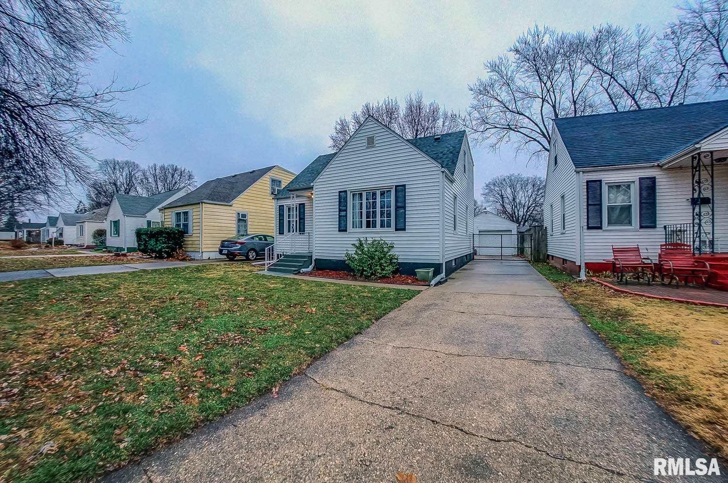 2036 North 20th Street Springfield, IL 62702 - Photo 3 of 37