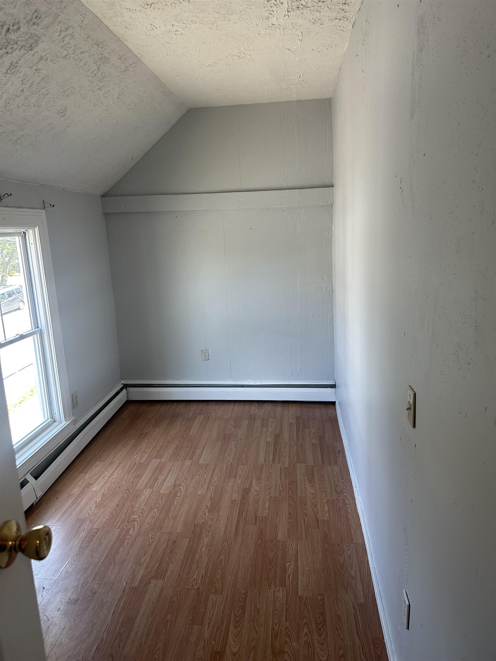 99 Walnut Street Manchester, NH 03104 - Photo 4 of 5