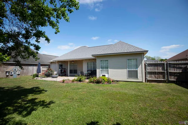 $330,000 | 36337 Crestway Avenue, Prairieville, LA 70769