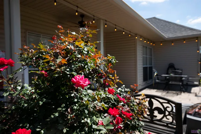 $330,000 | 36337 Crestway Avenue, Prairieville, LA 70769