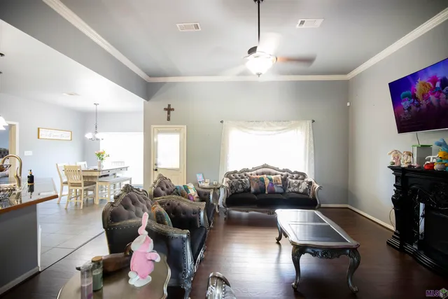 $330,000 | 36337 Crestway Avenue, Prairieville, LA 70769