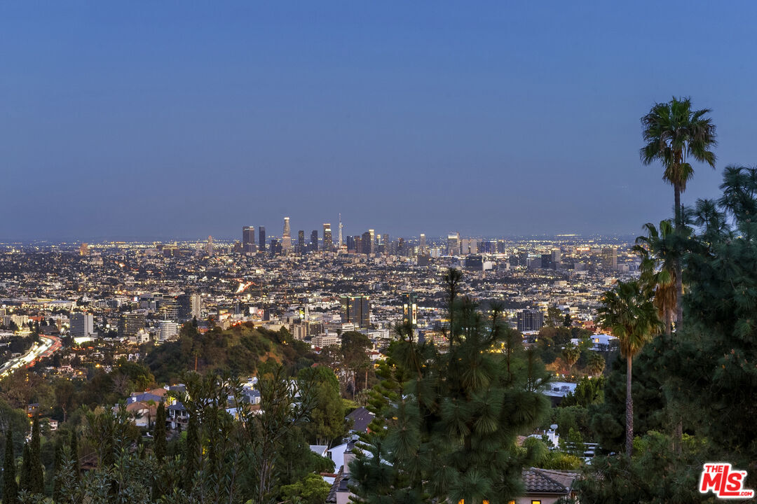 2666 Larmar Road Los Angeles, CA 90068 - Photo 16 of 18