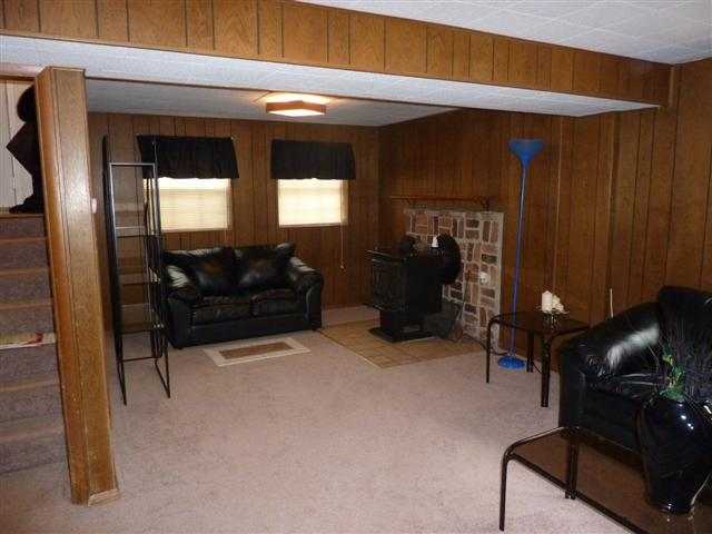 6307 North Randwick Road Peoria, IL 61615 - Photo 2 of 9 Gallery Image 2