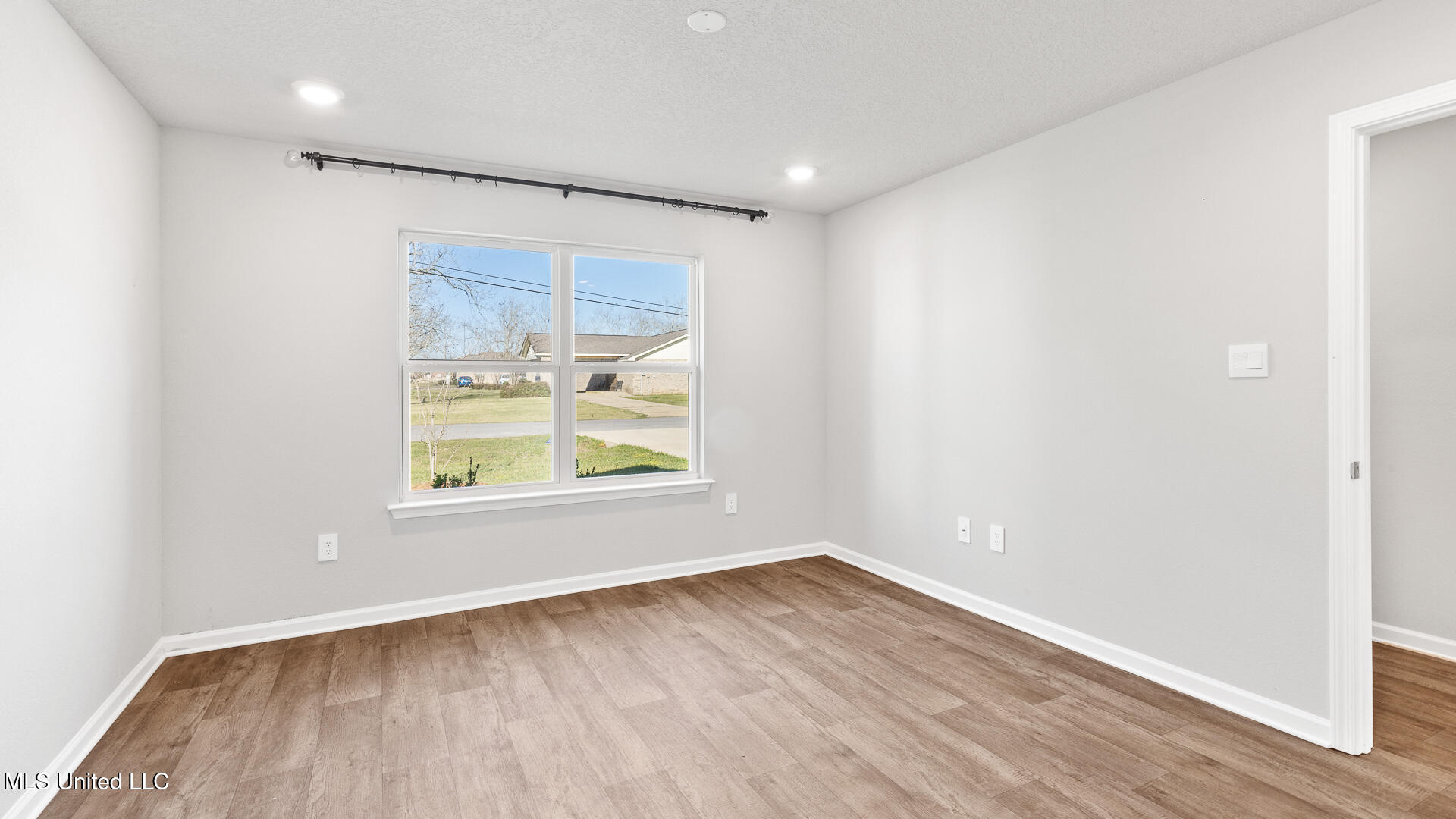 34 Monarch Drive Lucedale, MS 39452 - Photo 15 of 27 Primary Suite