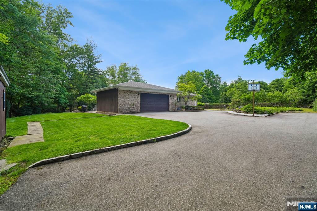 107 Arverne Road West Orange, NJ 07052 - Photo 46 of 50