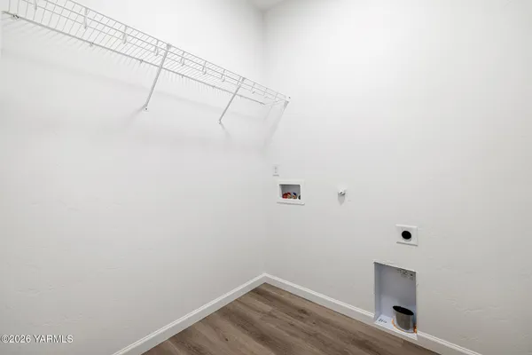 $369,900 | 1603 Diamond Avenue, Grandview, WA 98930