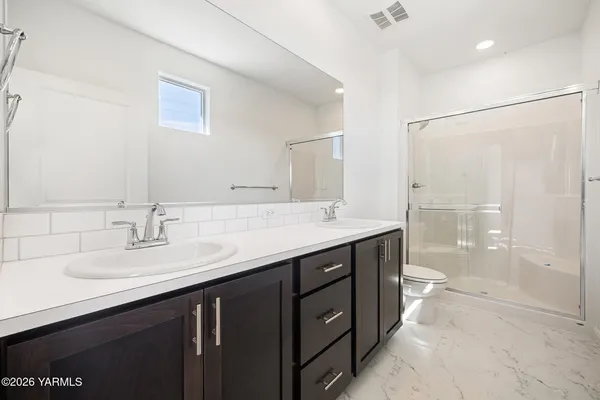 $369,900 | 1603 Diamond Avenue, Grandview, WA 98930