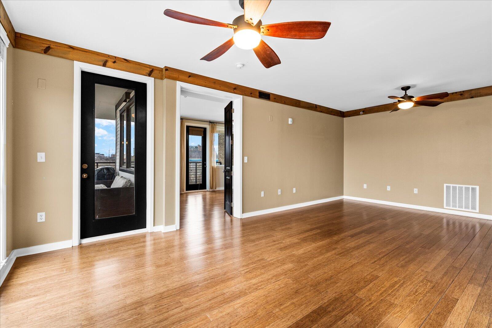 200 Manufacturers Road, Unit 506 Chattanooga, TN 37405 - Photo 13 of 55 Living area