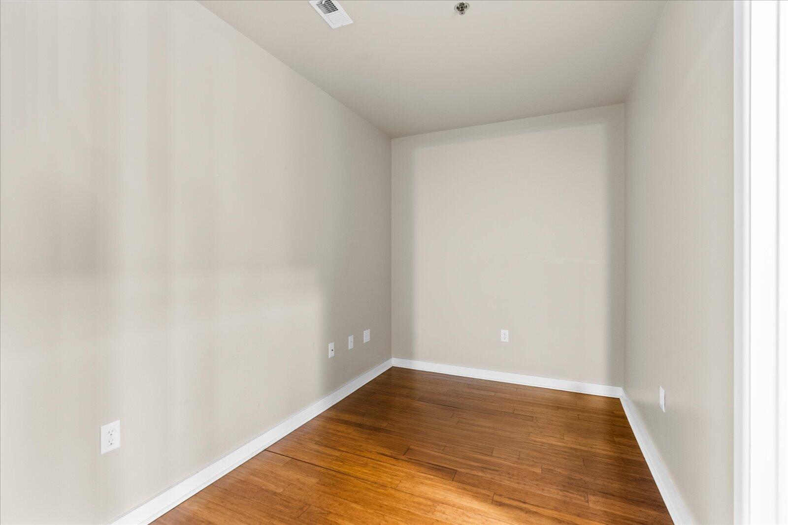 200 Manufacturers Road, Unit 506 Chattanooga, TN 37405 - Photo 24 of 55 Den/flex space