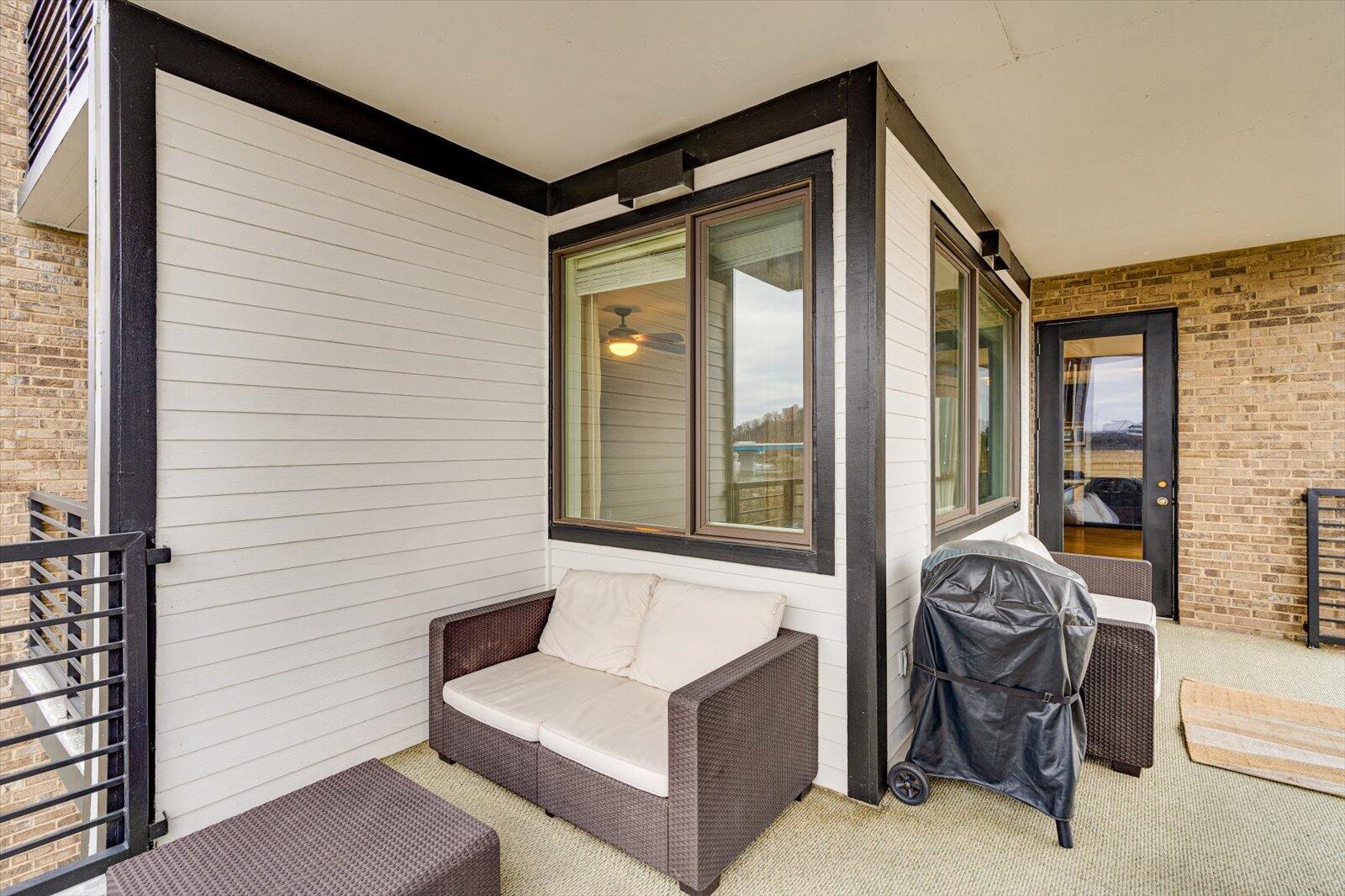 200 Manufacturers Road, Unit 506 Chattanooga, TN 37405 - Photo 29 of 55 Relax on the wrap-around balcony