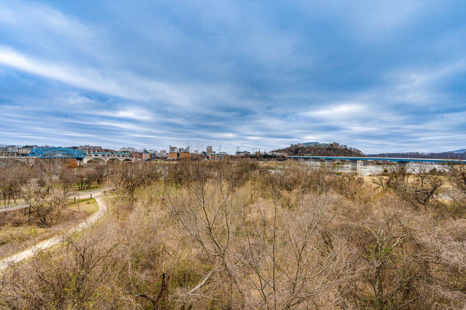 200 Manufacturers Road, Unit 506 Chattanooga, TN 37405 - Photo 34 of 55 Balcony view