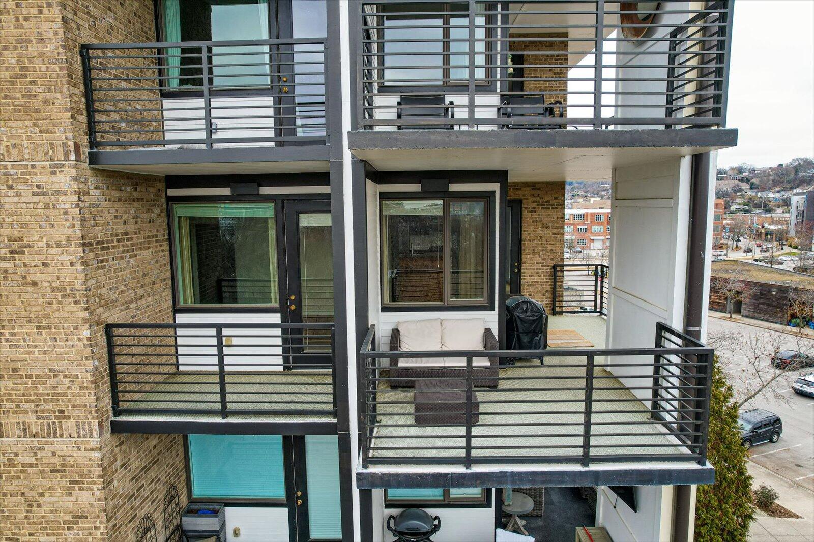 200 Manufacturers Road, Unit 506 Chattanooga, TN 37405 - Photo 35 of 55 Unit includes two balconies