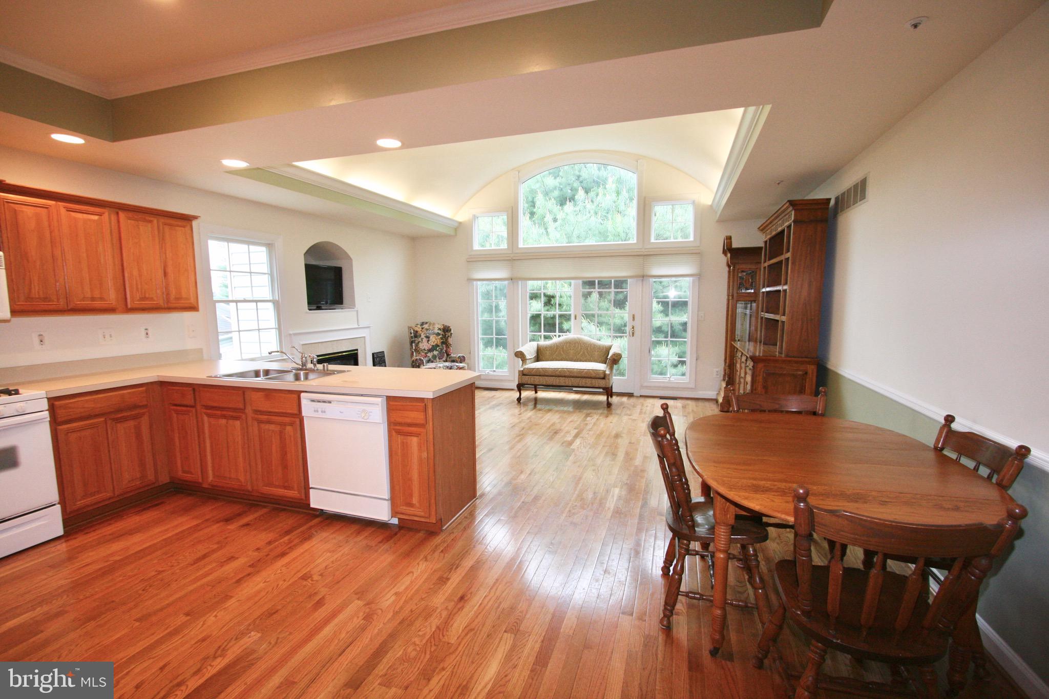 44 Barrington Road Bel Air, MD 21014 - Photo 12 of 42 Eat-In Kitchen