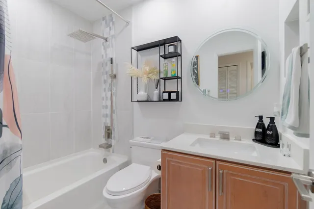 $389,000 | 115 Ramblewood Circle, Royal Palm Beach, FL 33411