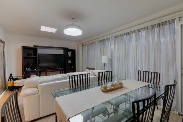 $389,000 | 115 Ramblewood Circle, Royal Palm Beach, FL 33411