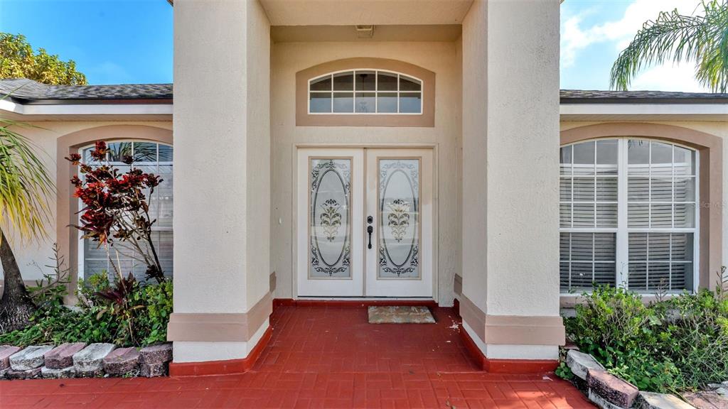 587 Drayton Road Winter Haven, FL 33884 - Photo 6 of 40 front view of front door