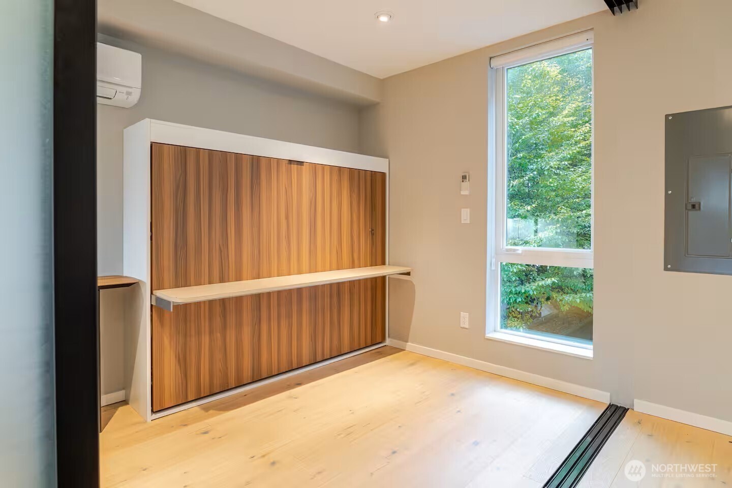 1709 20th Avenue, Unit A Seattle, WA 98122 - Photo 11 of 20 a view of a room with a window