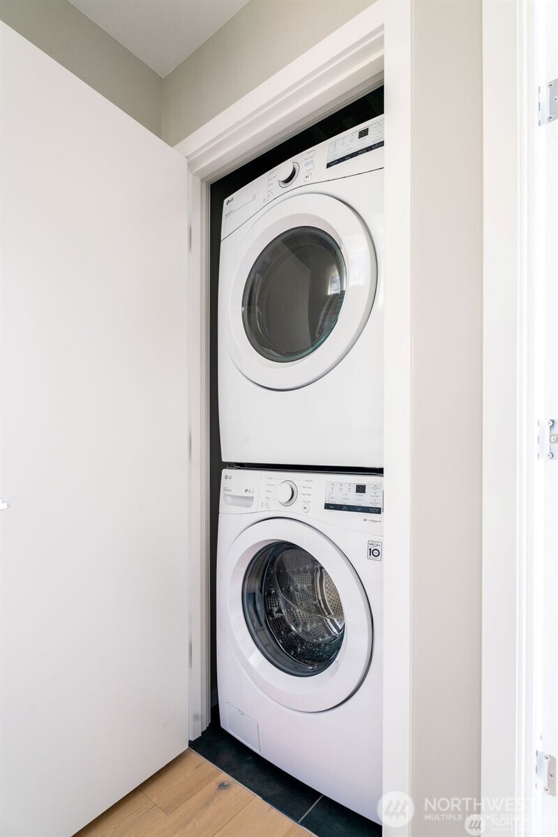 1709 20th Avenue, Unit A Seattle, WA 98122 - Photo 19 of 20 a utility room with dryer and washer