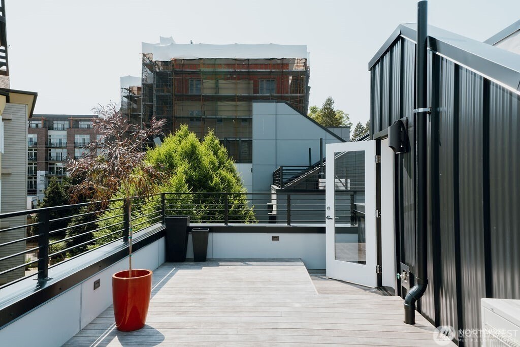 1709 20th Avenue, Unit A Seattle, WA 98122 - Photo 20 of 20