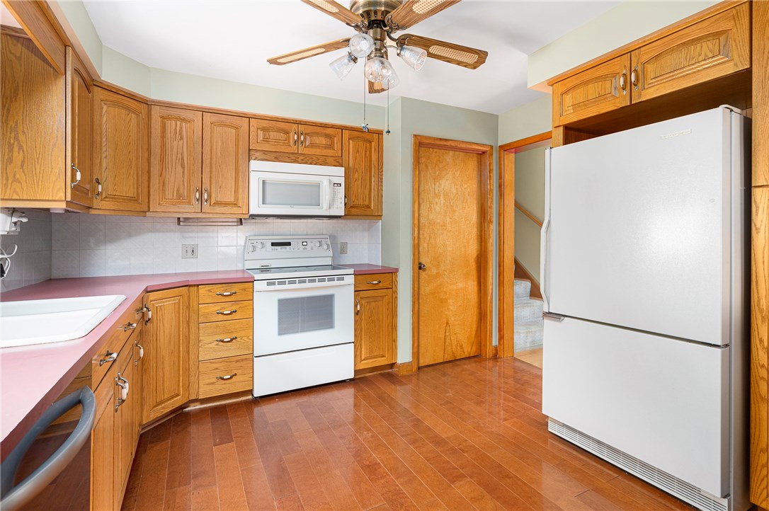 375 Angell Road Lincoln, RI 02865 - Photo 16 of 43 Kitchen