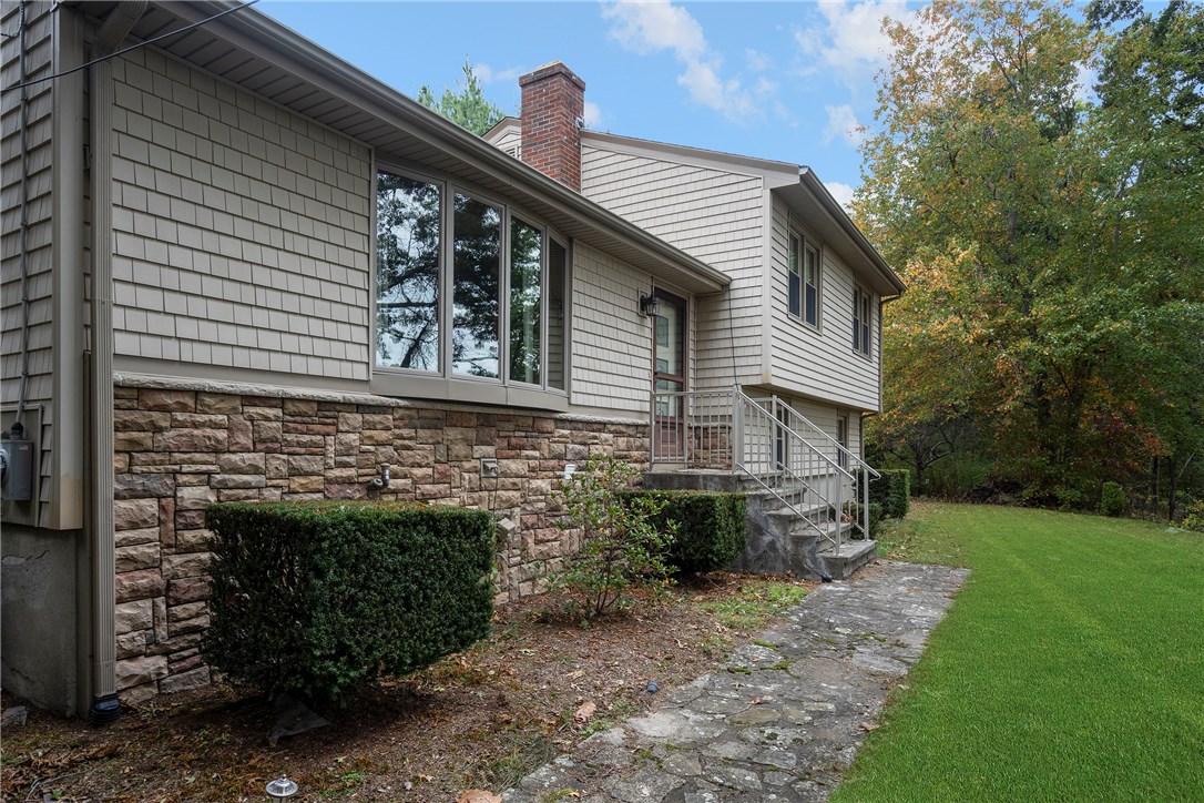 375 Angell Road Lincoln, RI 02865 - Photo 38 of 43 Left Front