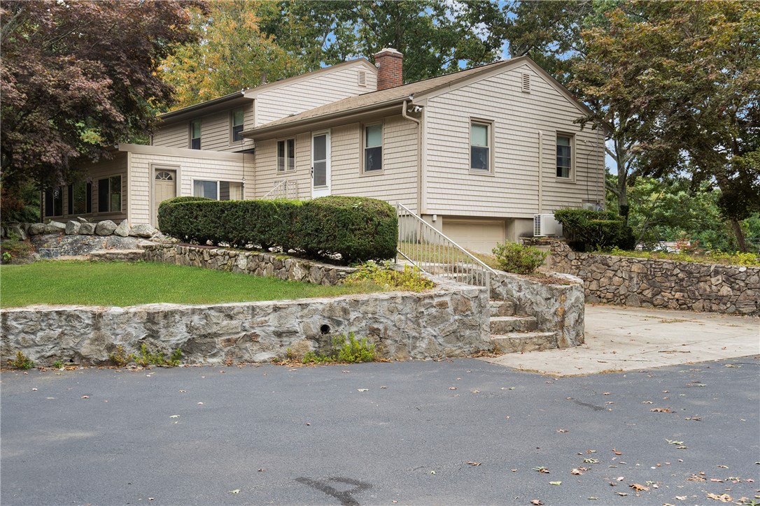 375 Angell Road Lincoln, RI 02865 - Photo 40 of 43 Right Rear