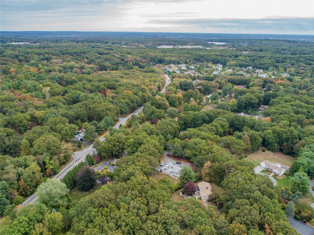 375 Angell Road Lincoln, RI 02865 - Photo 6 of 43 Close to Twin River Road