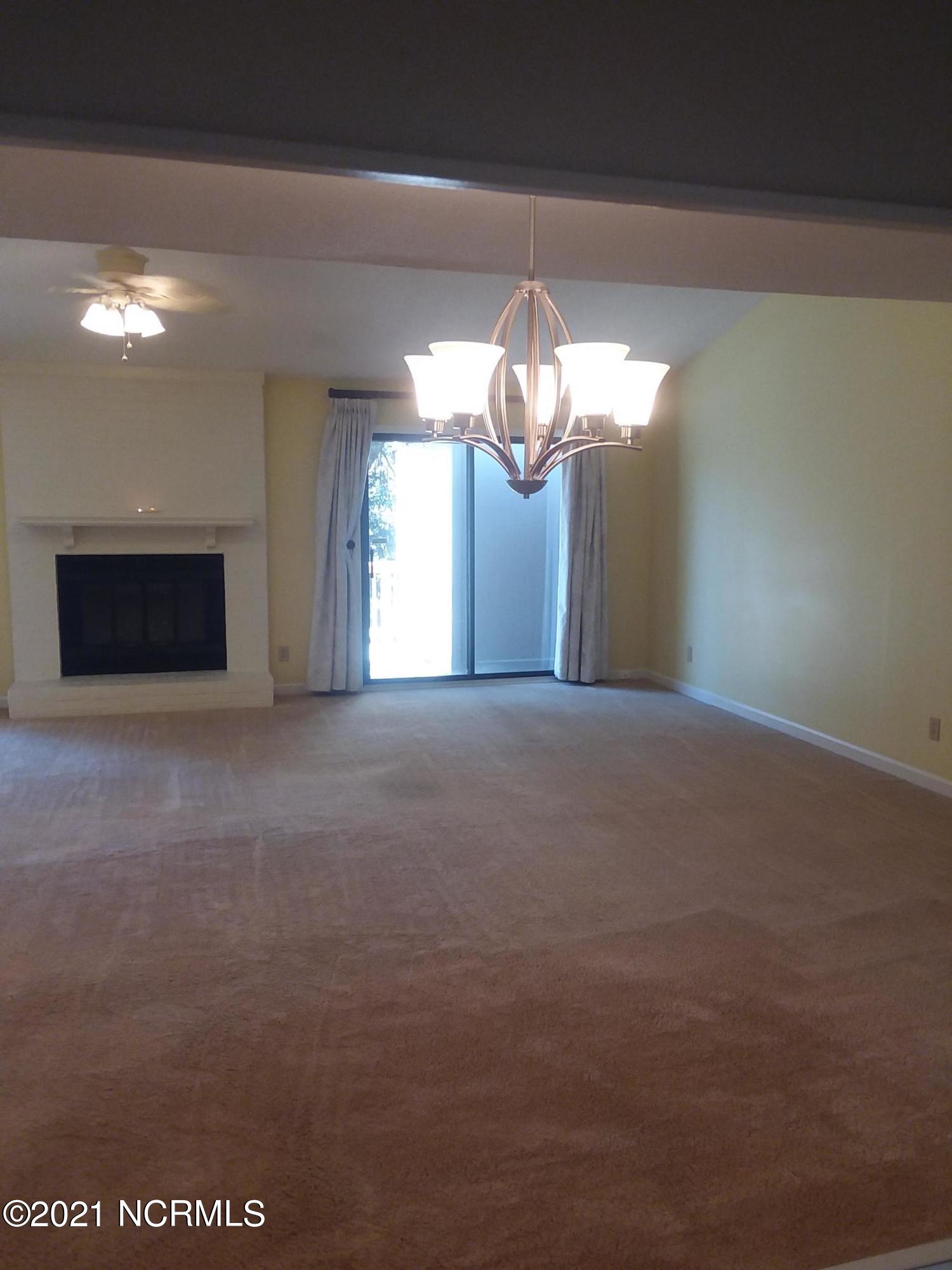 1963 Quail Ridge Road, Unit A Greenville, NC 27858 - Photo 17 of 40 17