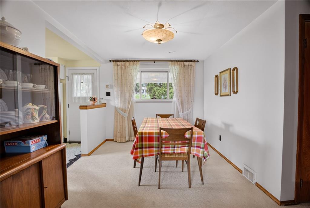 186 William Street McKees Rocks, PA 15136 - Photo 9 of 45 a dining room with furniture and window