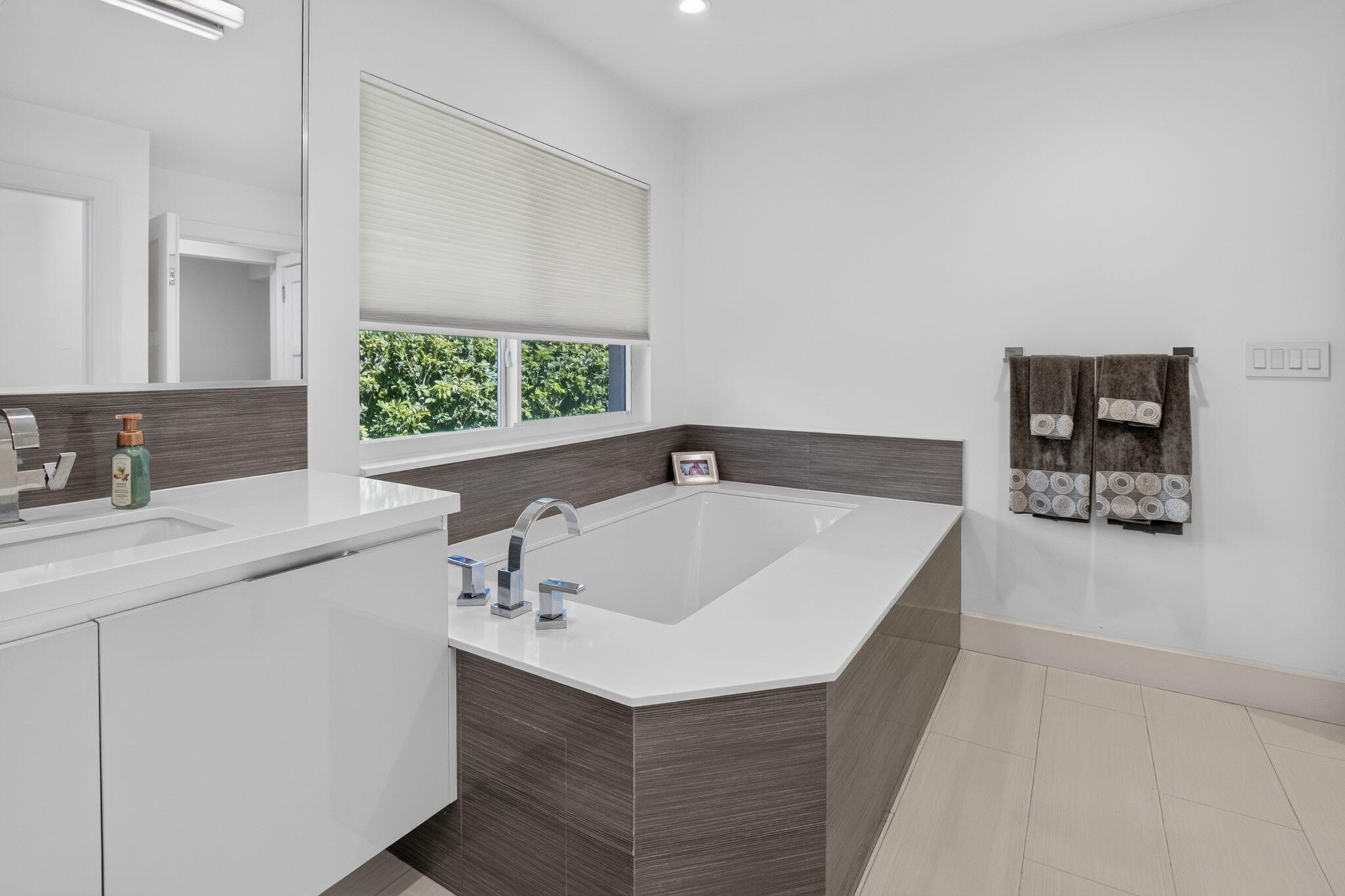 3245 St James Drive Boca Raton, FL 33434 - Photo 57 of 88 55-web-or-mls-DSC_1974