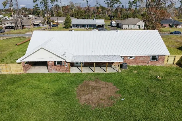 $324,900 | 1563 Noelie Street, Lake Charles, LA 70611