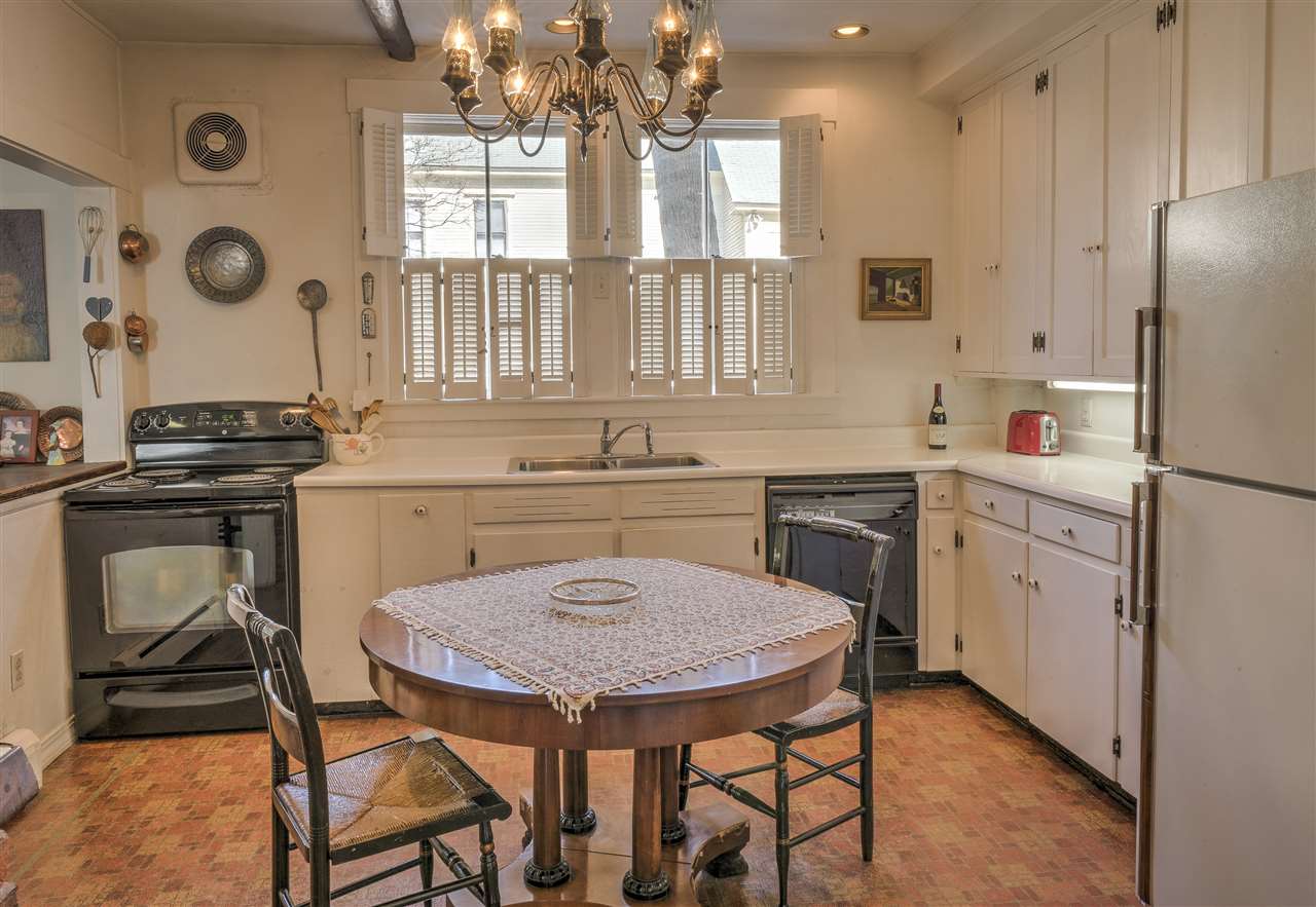 327 Court Street Keene, NH 03431 - Photo 14 of 40 Gallery Image 14