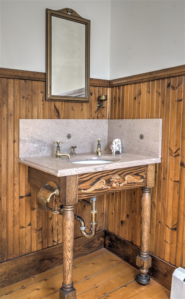 327 Court Street Keene, NH 03431 - Photo 32 of 40 Gallery Image 32