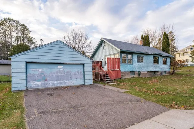 $184,900 | 202 West Faribault Street, Duluth, MN 55803