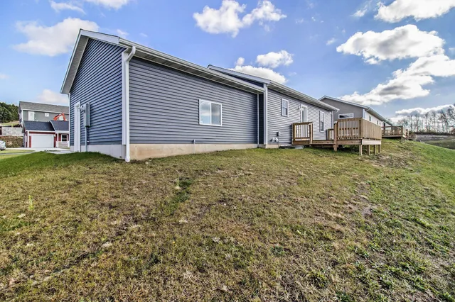 $234,000 | 259 Stonecrest Drive, Shelby, MI 49455