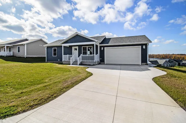 $234,000 | 259 Stonecrest Drive, Shelby, MI 49455