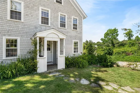$2,295,000 | 557 Center Road, Block Island, RI 02807
