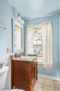 $2,295,000 | 557 Center Road, Block Island, RI 02807