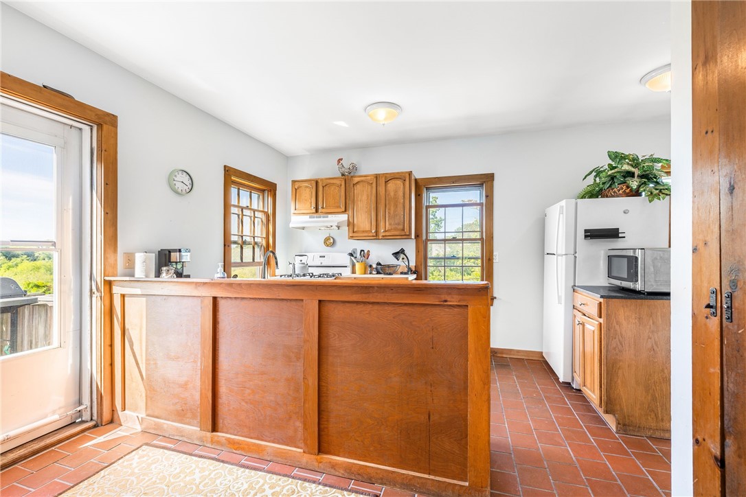 557 Center Road Block Island, RI 02807 - Photo 26 of 46