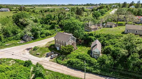 $2,295,000 | 557 Center Road, Block Island, RI 02807