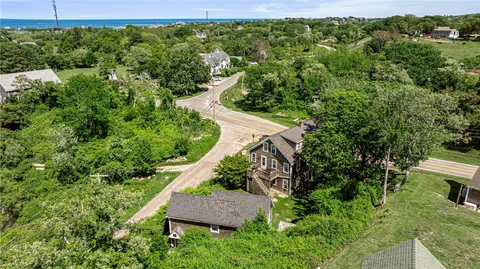 $2,295,000 | 557 Center Road, Block Island, RI 02807