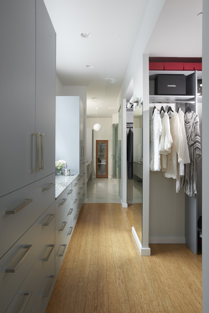 Undisclosed Address Chicago, IL 60622 - Photo 13 of 33 a view of hallway with wooden floor