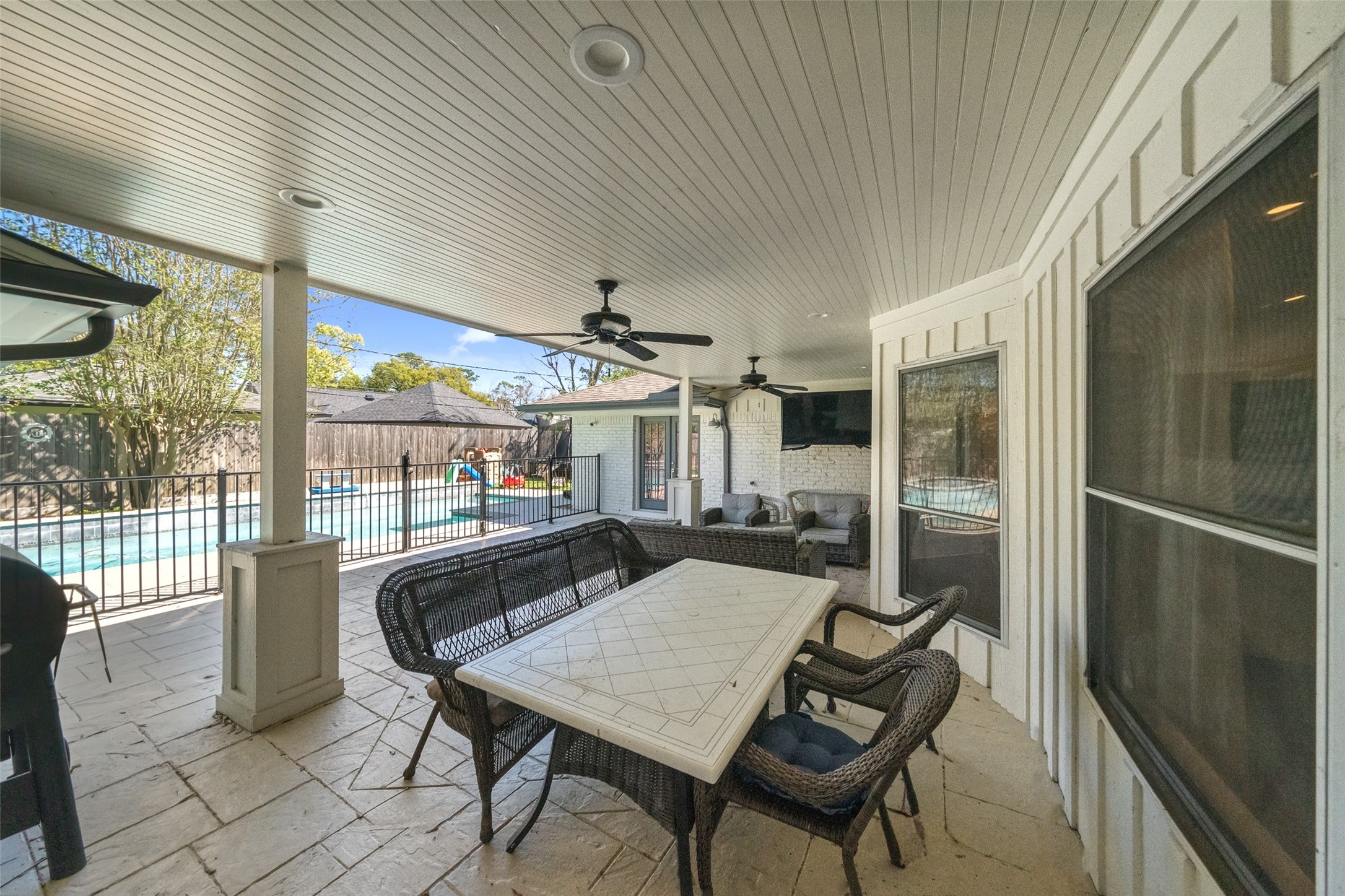 8710 Burkhart Road Houston, TX 77055 - Photo 24 of 47