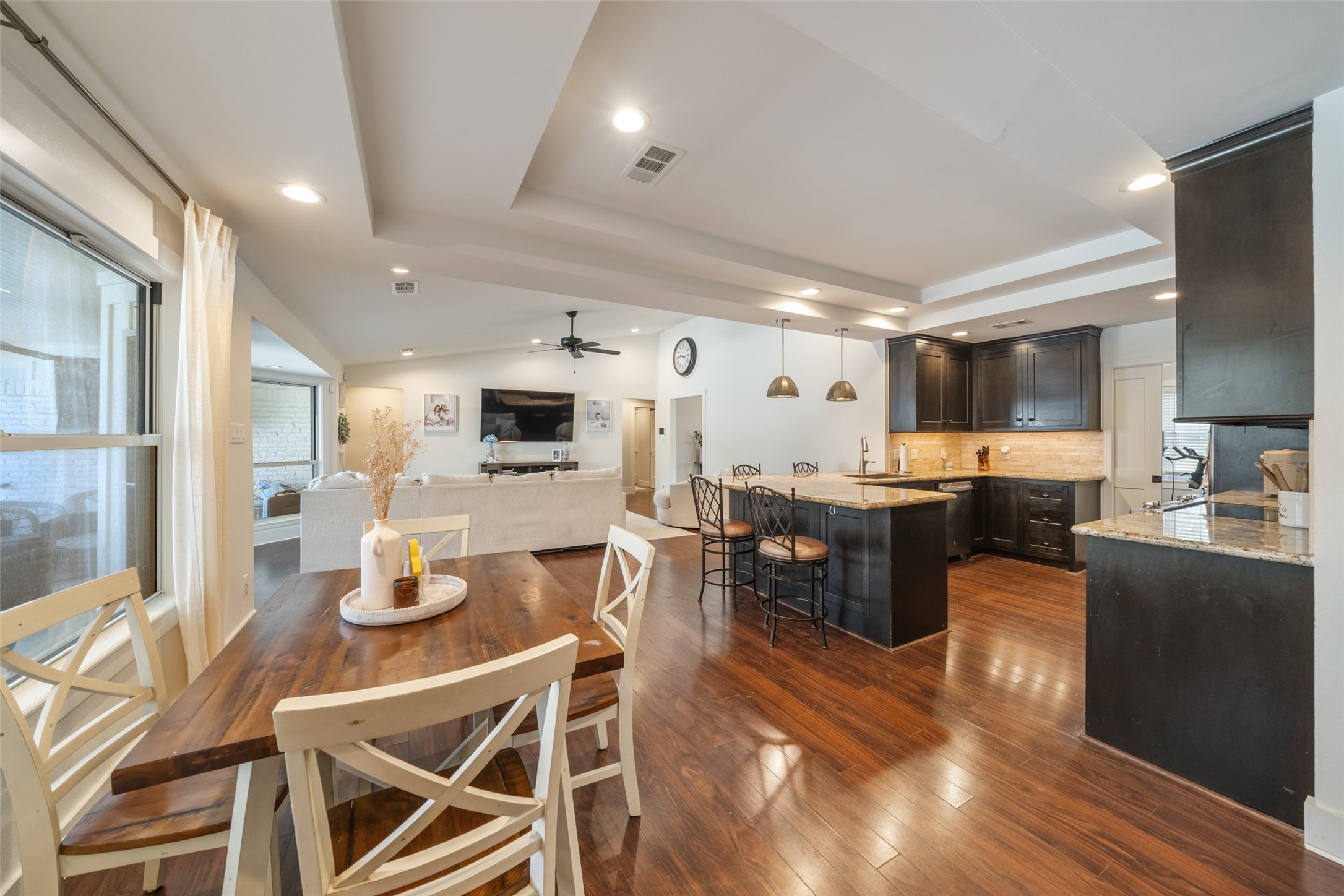 8710 Burkhart Road Houston, TX 77055 - Photo 33 of 47