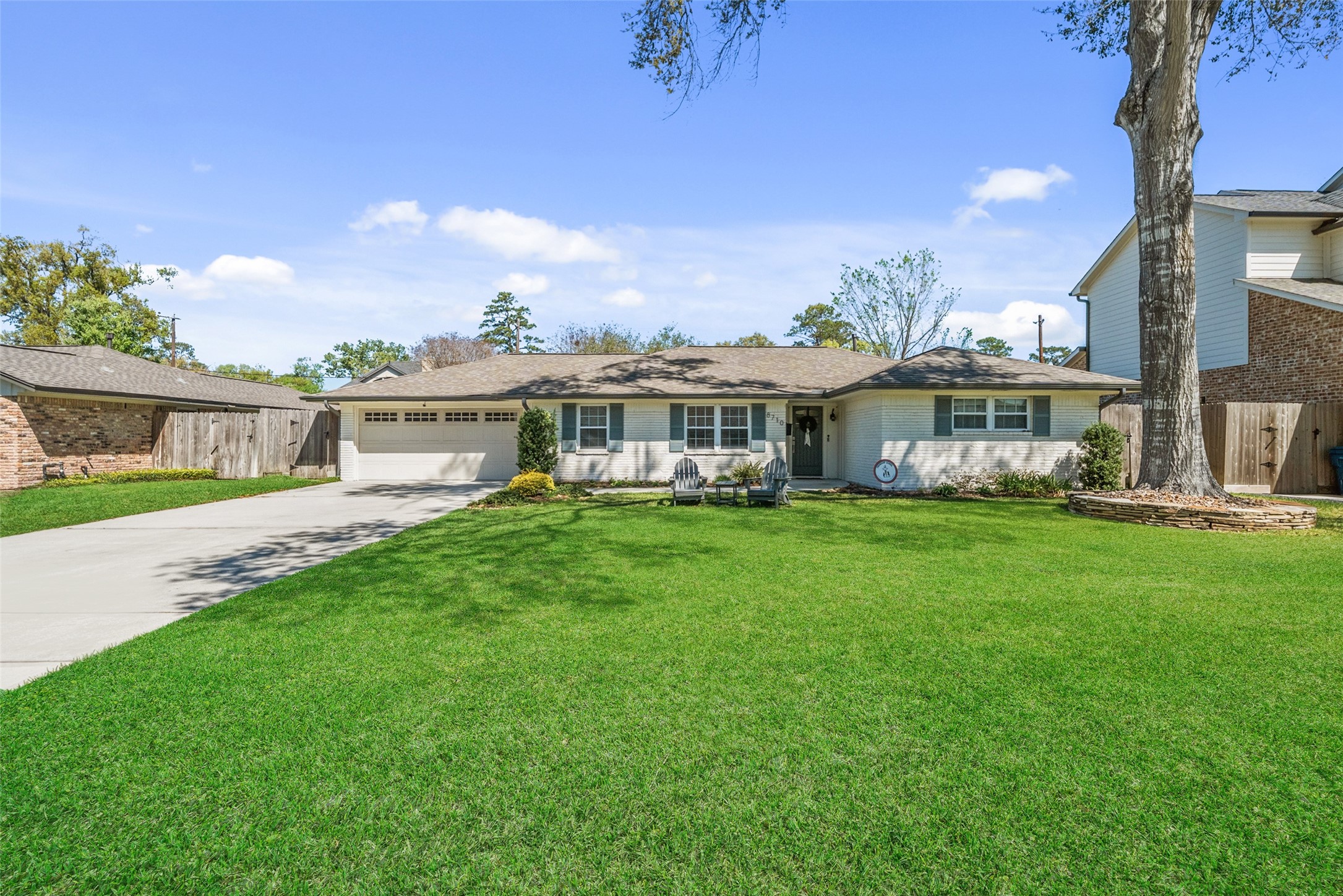 8710 Burkhart Road Houston, TX 77055 - Photo 4 of 47